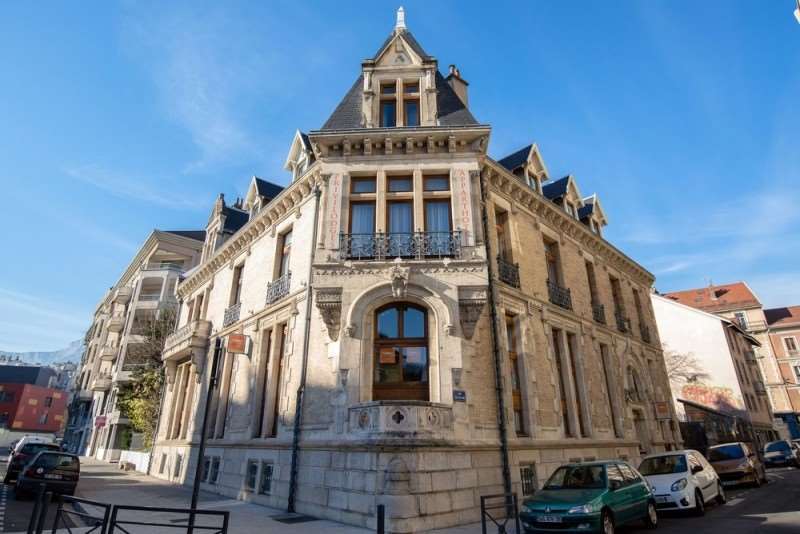 Privilodges Chateau Perrin เกรอน็อบล์ ภายนอก รูปภาพ